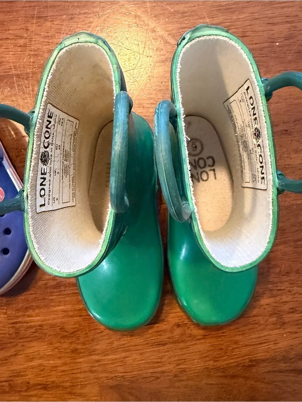 CROCS durable green